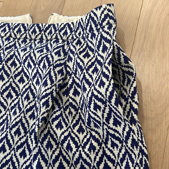 J Crew skirt with pockets. Size 2. Good condition - Picture 6 of 8